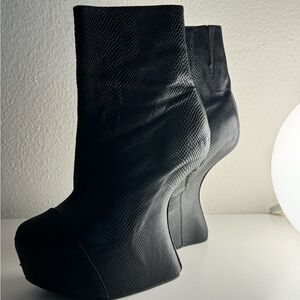 Jeffrey Campbell Black Moonover Platform Heel-less Ankle Boots